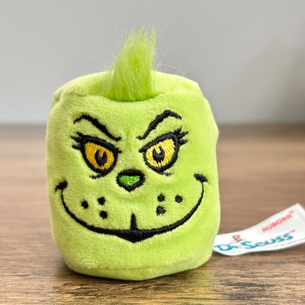 Aurora Dr Seuss THE GRINCH Mini Bean Bag Plush Marshmallow Stuffed Toy 2” 2023